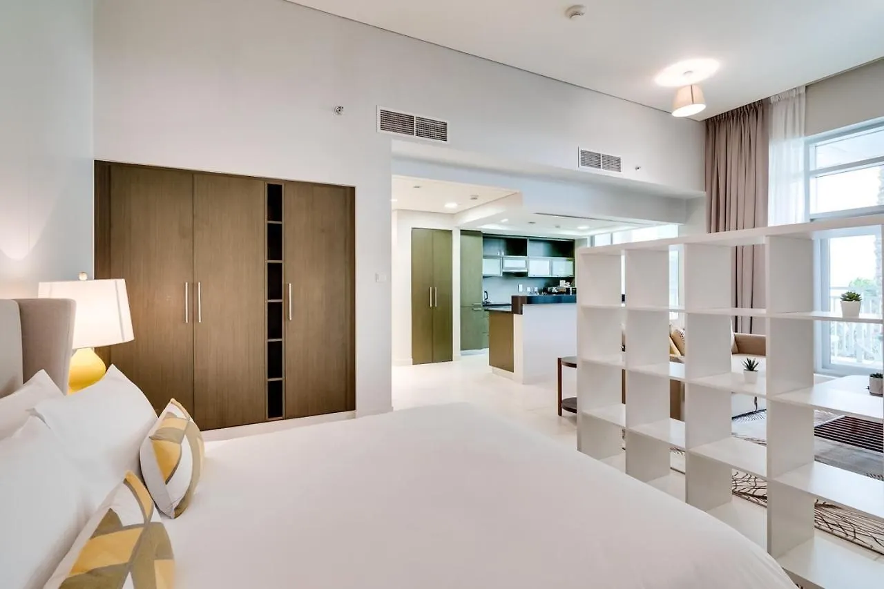 アパート Oskena Vacation Homes -The Lofts Boulevard Downtown ドバイ アラブ首長国連邦